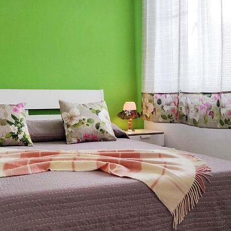 Rainbow Guest House Madalena  Bagian luar foto
